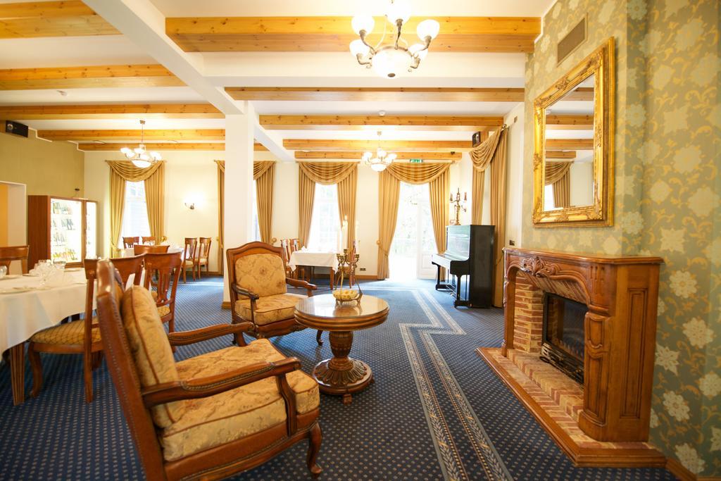 Villa Hotel Theresa Rakvere Zewnętrze zdjęcie