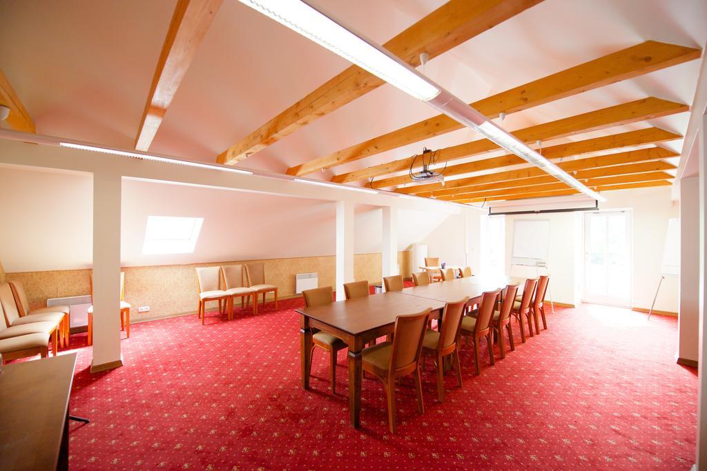 Villa Hotel Theresa Rakvere Zewnętrze zdjęcie